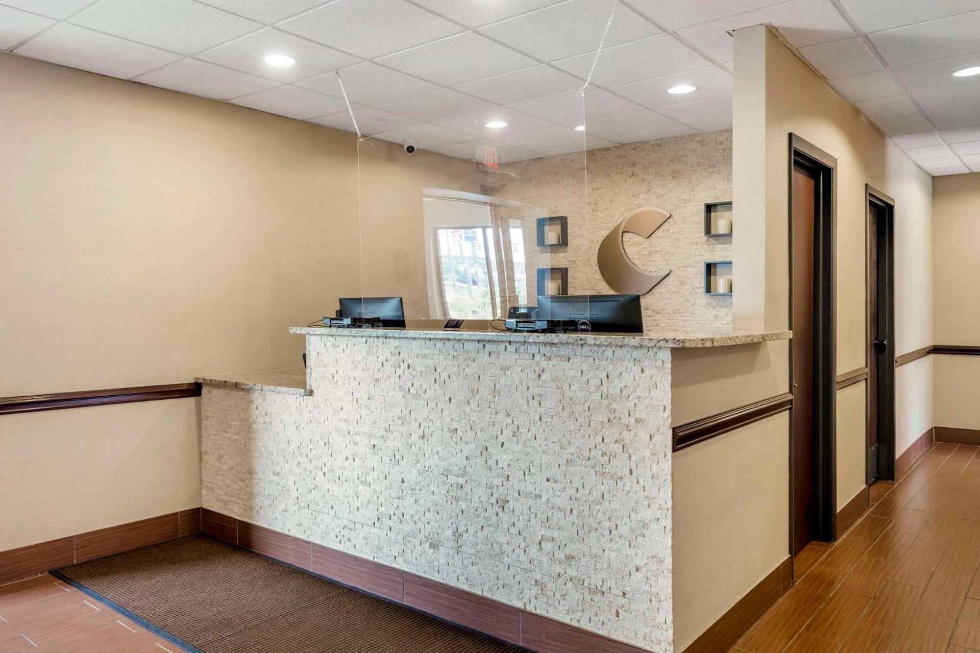 Comfort Inn Су-Сент-Мари Экстерьер фото